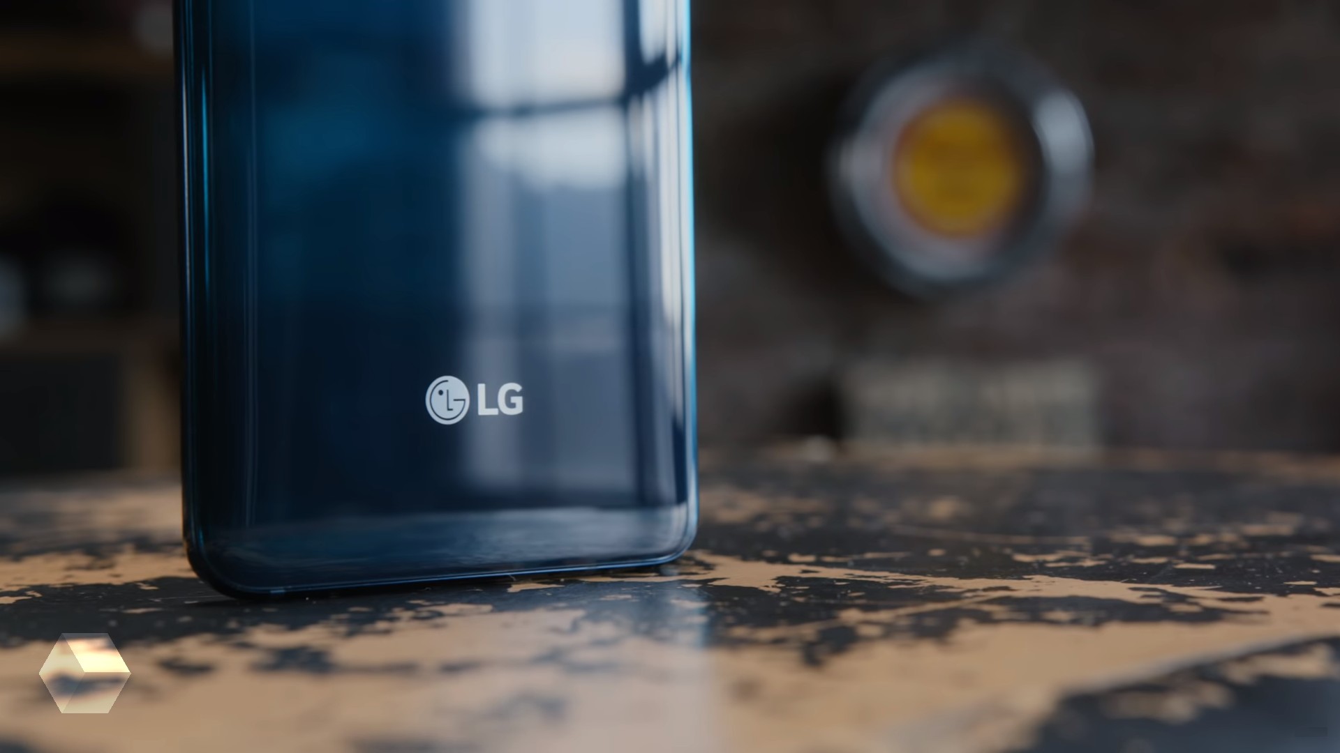 LG, 16 lensli bir kamera ile bir akıllı telefon patenti aldı!